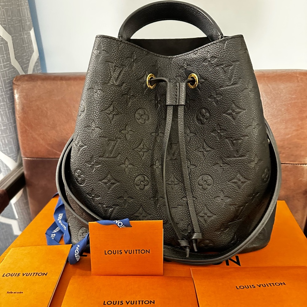 Louis Vitton Empreinte Neonoe MM Black